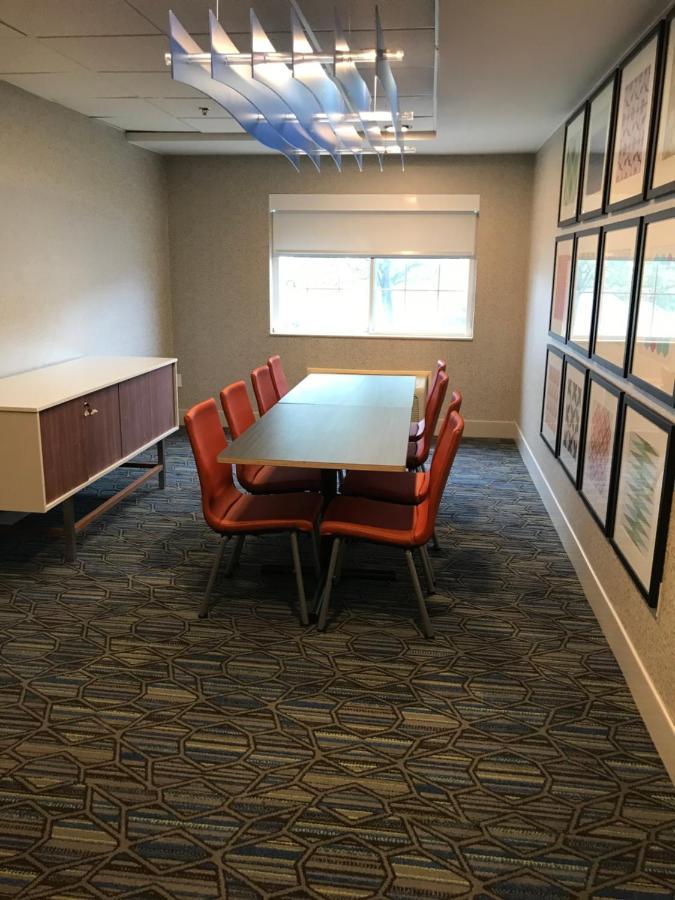 Holiday Inn Express - Toledo West - Napoleon By Ihg Exterior foto