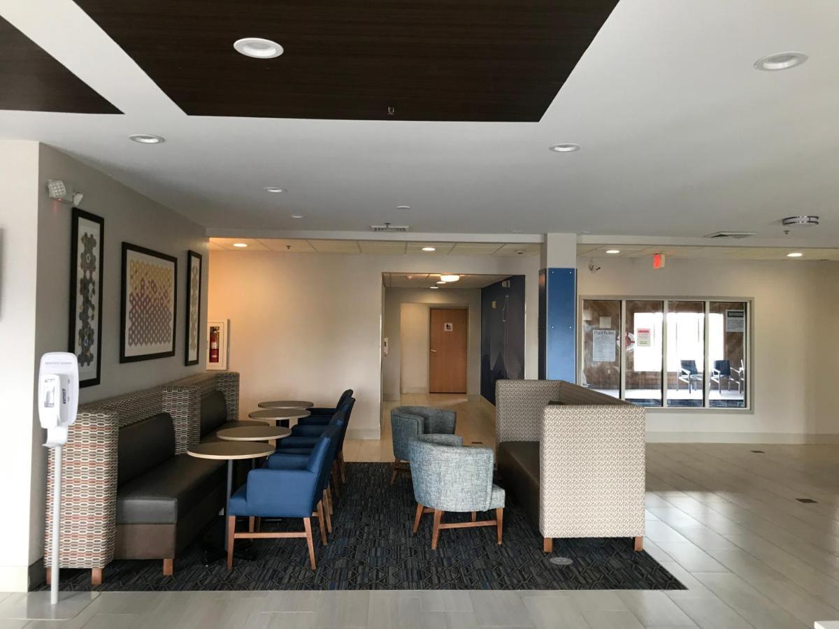 Holiday Inn Express - Toledo West - Napoleon By Ihg Exterior foto