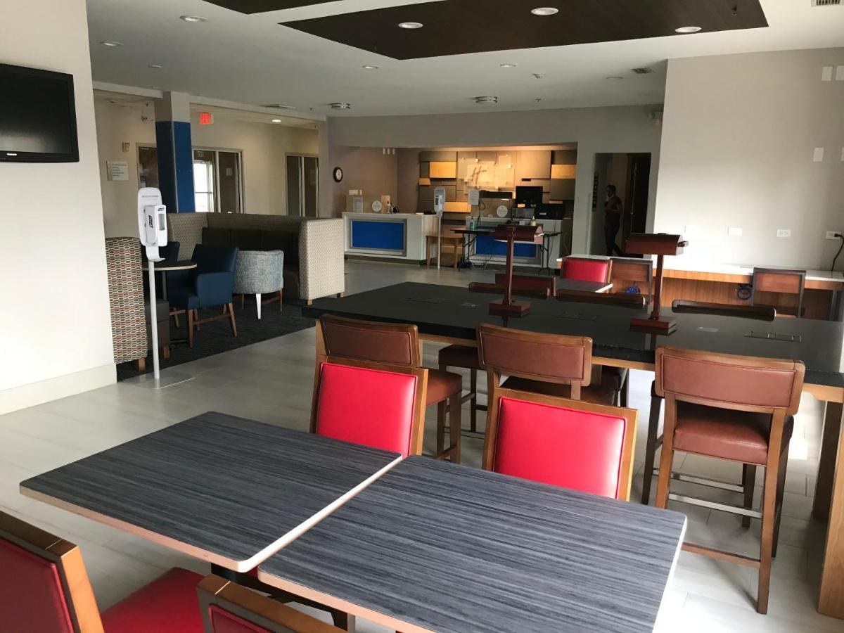 Holiday Inn Express - Toledo West - Napoleon By Ihg Exterior foto