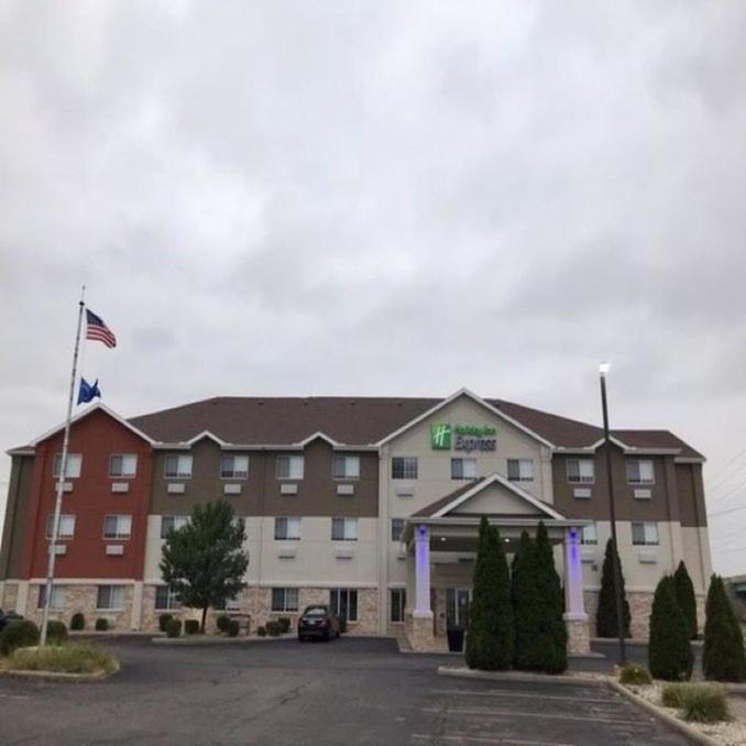 Holiday Inn Express - Toledo West - Napoleon By Ihg Exterior foto