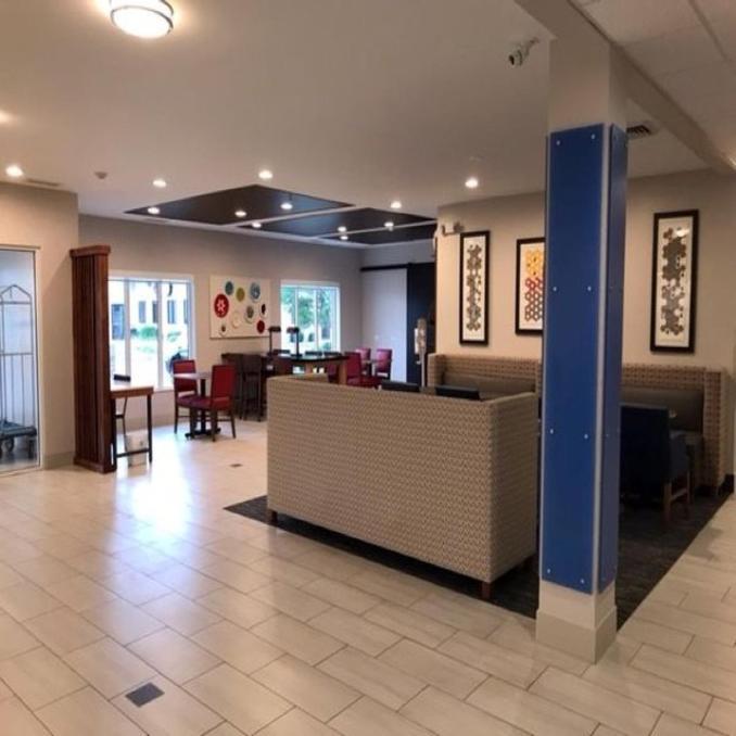 Holiday Inn Express - Toledo West - Napoleon By Ihg Exterior foto