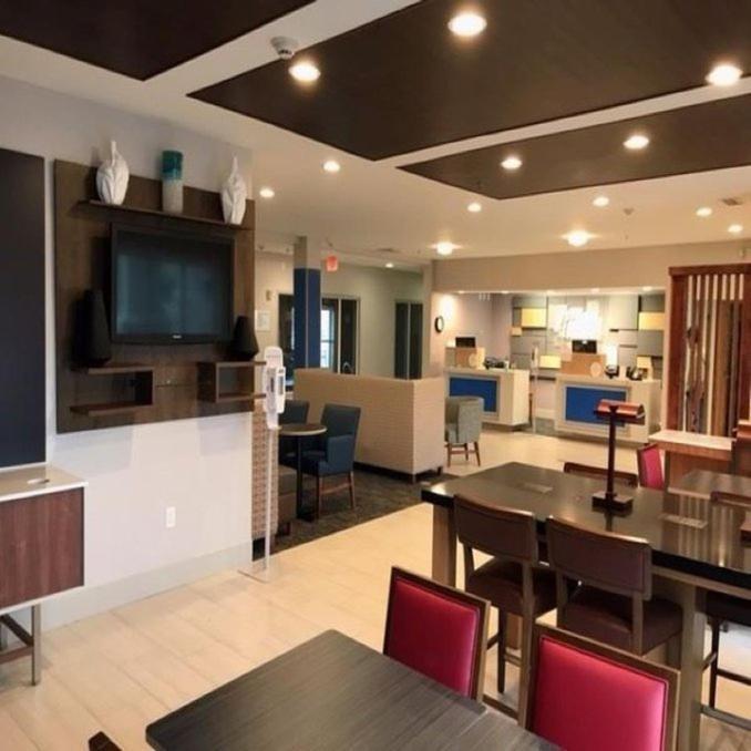 Holiday Inn Express - Toledo West - Napoleon By Ihg Exterior foto