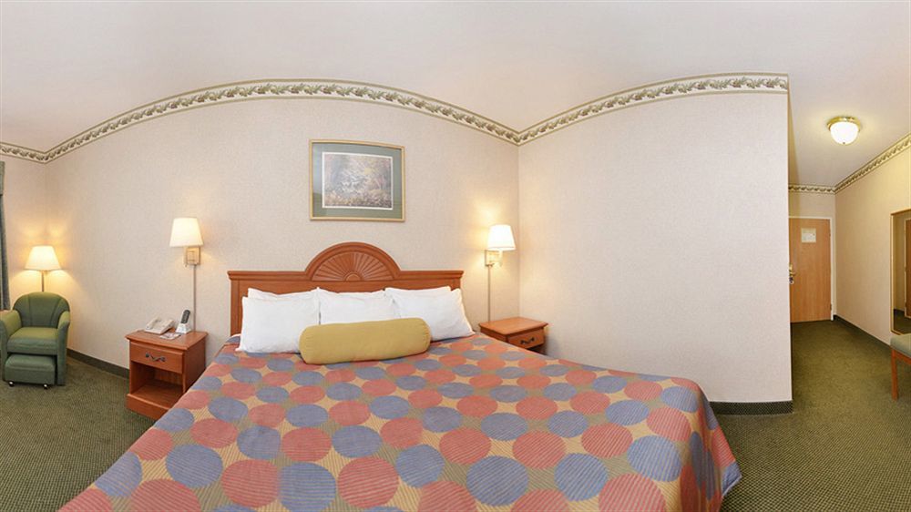 Holiday Inn Express - Toledo West - Napoleon By Ihg Exterior foto